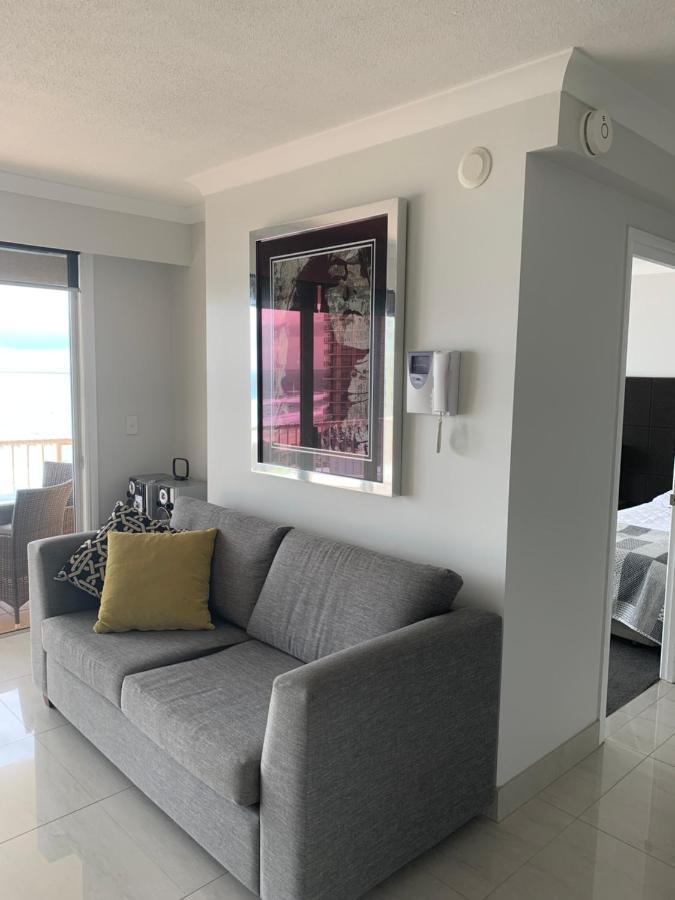 Stunning 2 Bedroom Ocean View Apartment Gold Coast Esterno foto
