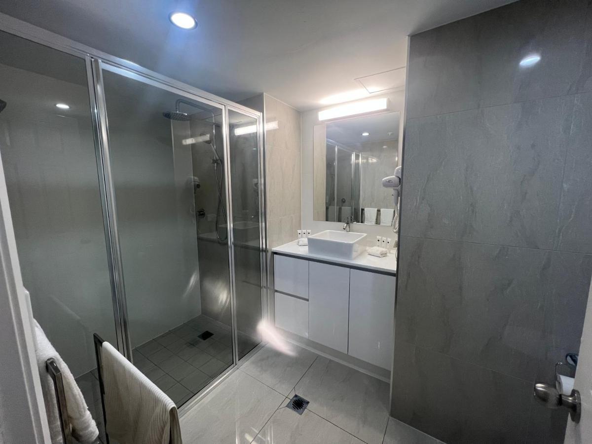 Stunning 2 Bedroom Ocean View Apartment Gold Coast Esterno foto